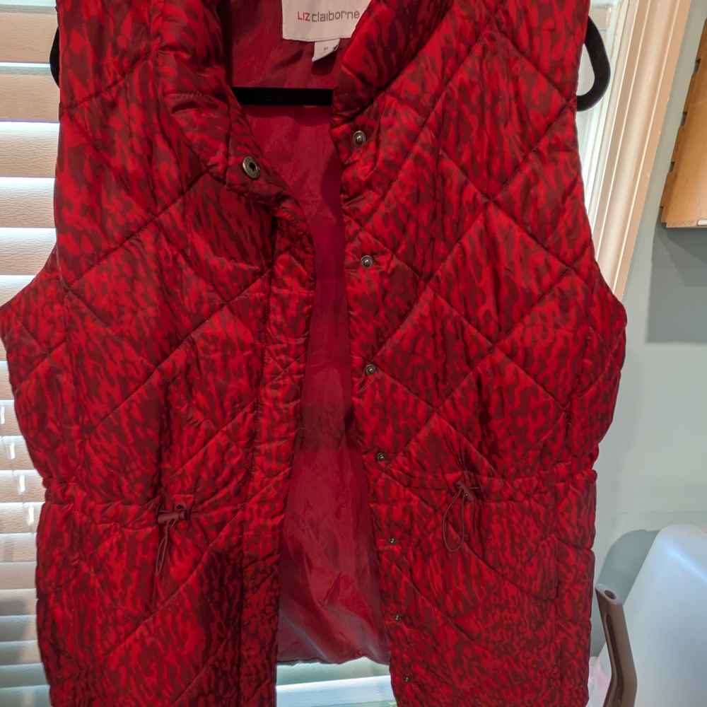 Liz Claiborne Red Patterned Women's Vest